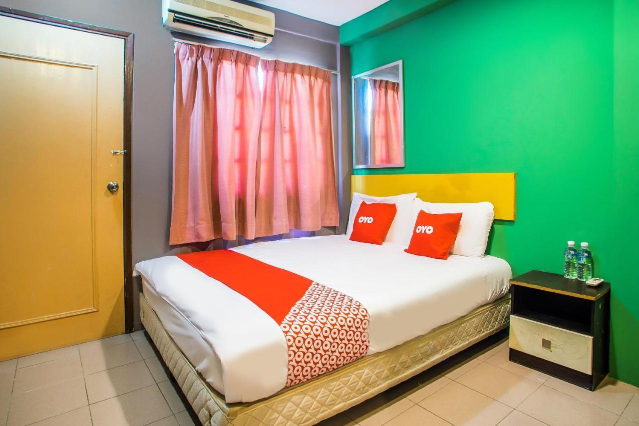 Oyo 89688 Alor Street Hotel Куала Лумпур Екстериор снимка