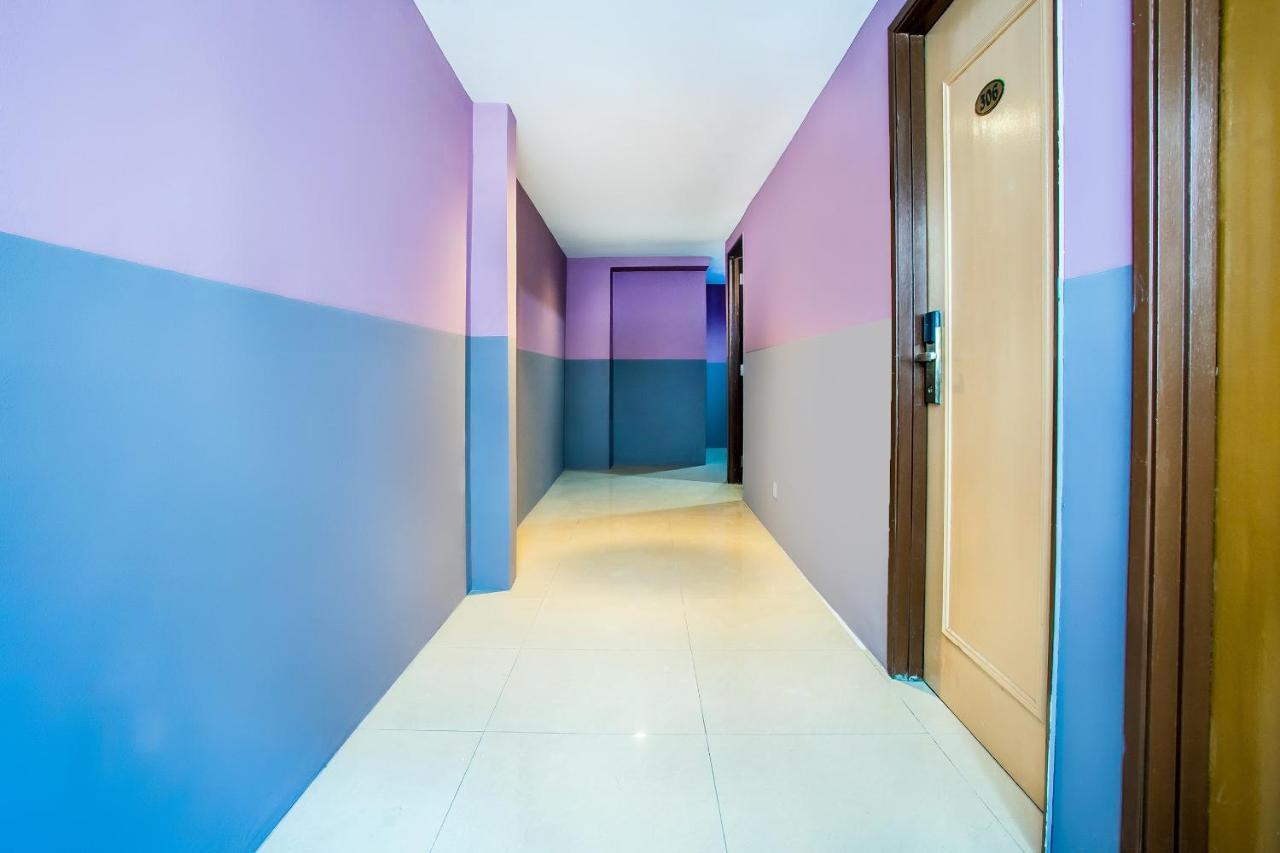 Oyo 89688 Alor Street Hotel Куала Лумпур Екстериор снимка
