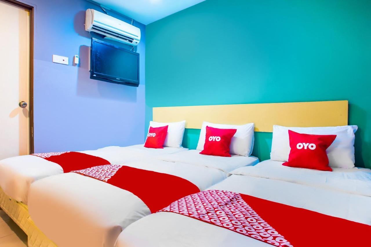Oyo 89688 Alor Street Hotel Куала Лумпур Екстериор снимка