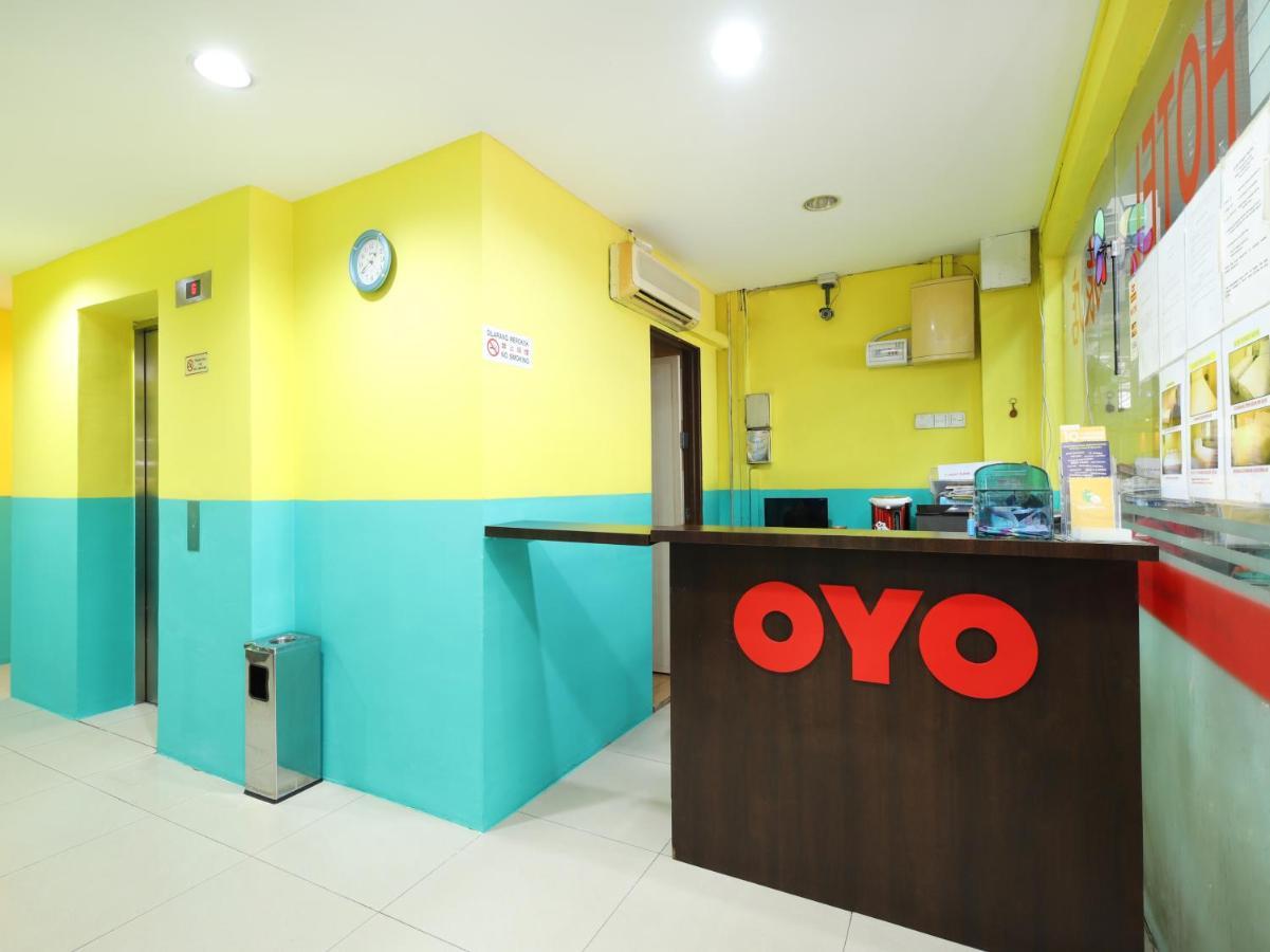 Oyo 89688 Alor Street Hotel Куала Лумпур Екстериор снимка